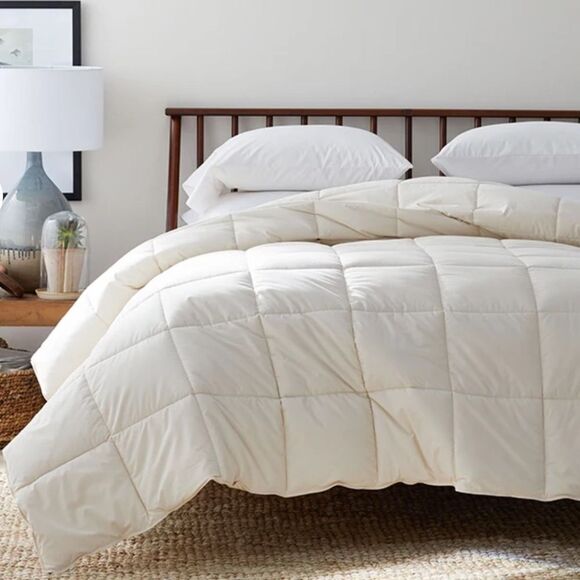 The Company Store All Seasons Wool Comforter in Gorgeous Natural. Twin Size. New - Picture 2 of 14